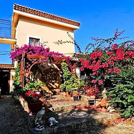 Casa Casotto Alojamento de Acomodação e Pequeno-almoço Amantea